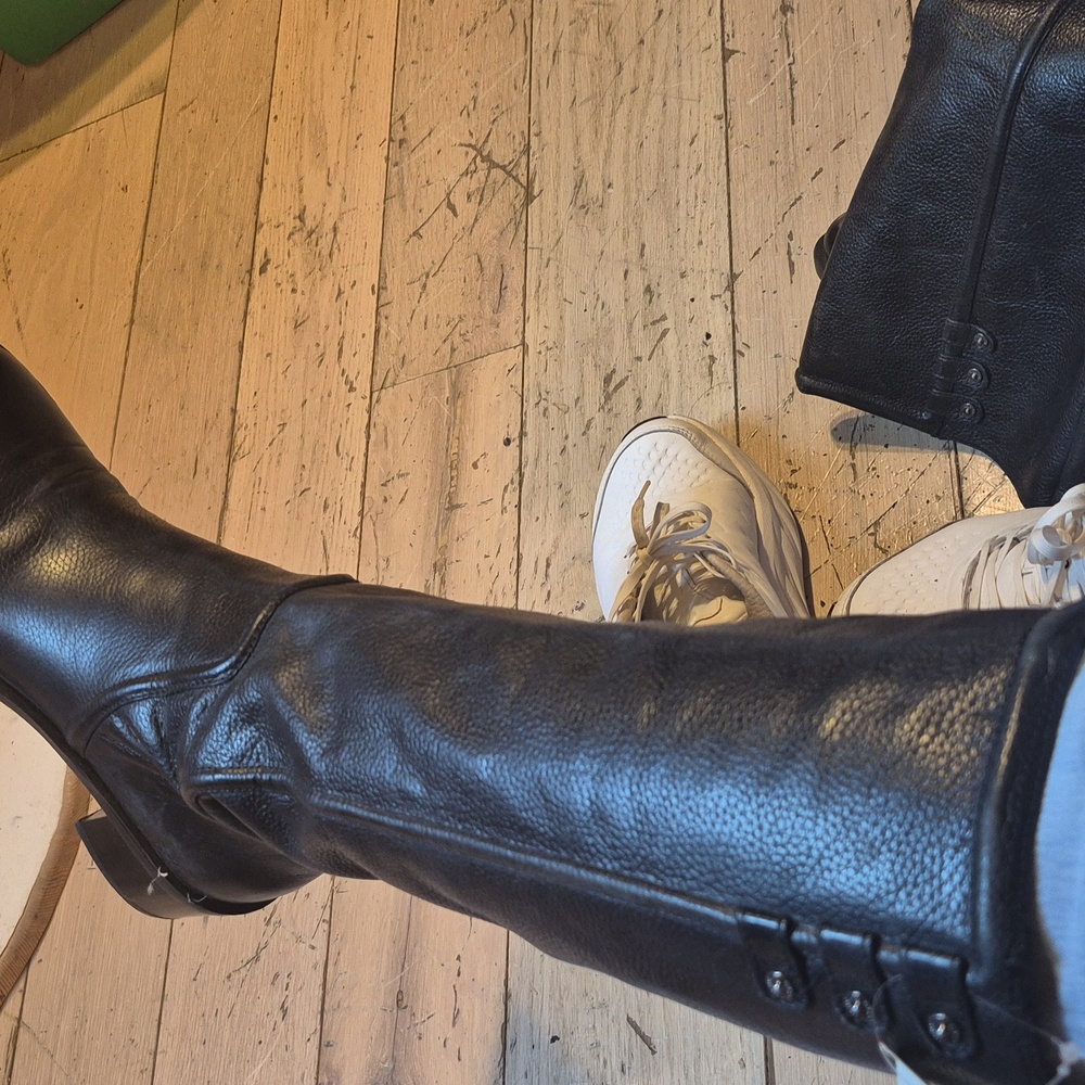 Black Boots size 8 vintage pre owned - Picture 11 of 12
